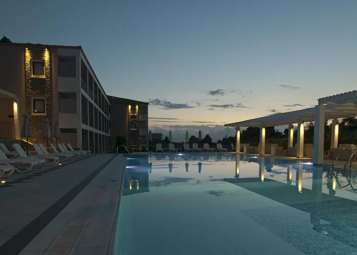 Arty Grand Hotel